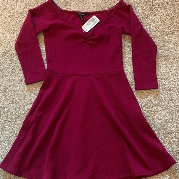 New Burgundy Dress - Picture 4 of 8